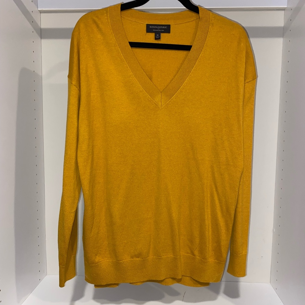 Banana Republic 🍌 light-weight knit